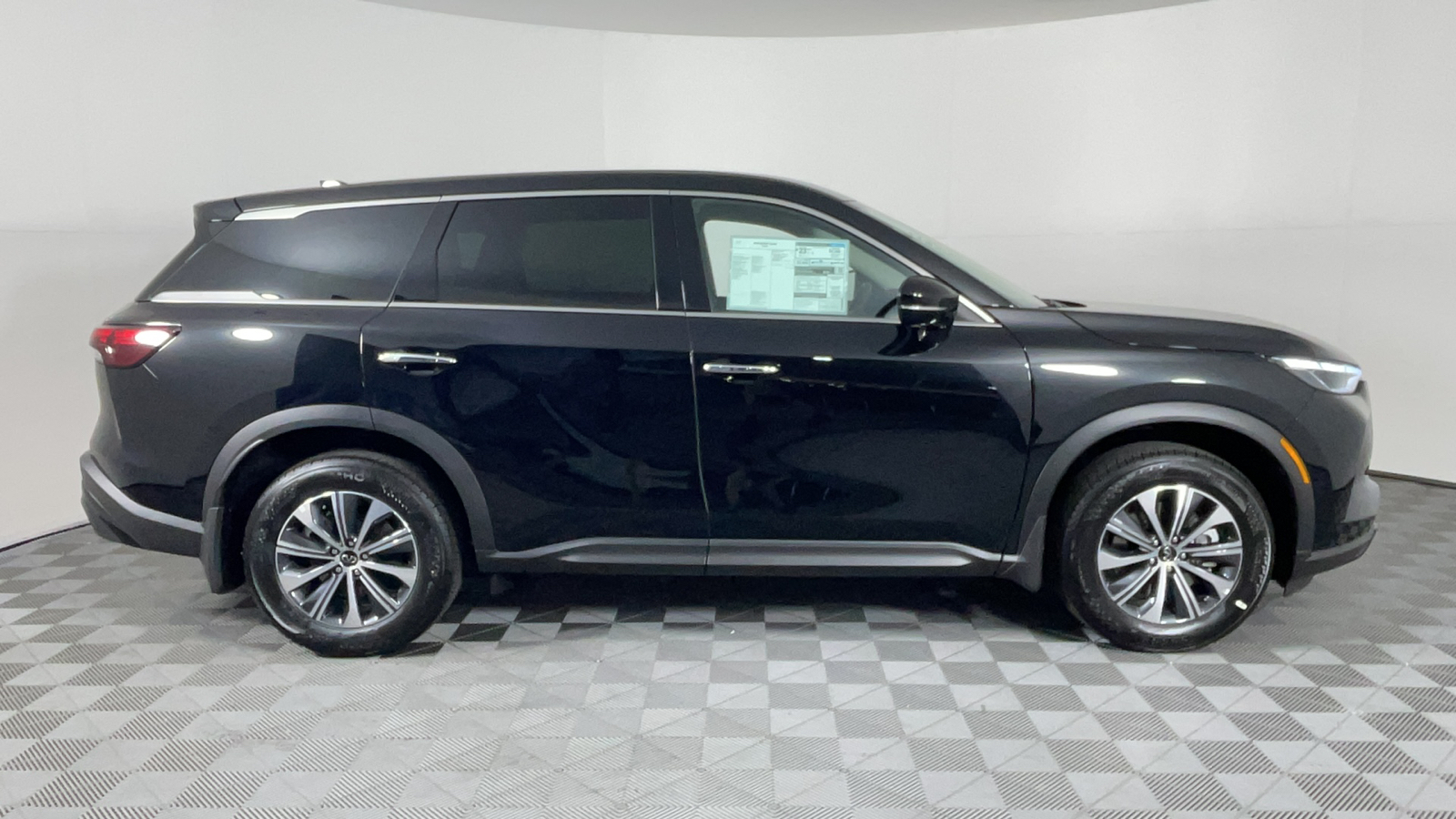 2024 INFINITI QX60 PURE 3