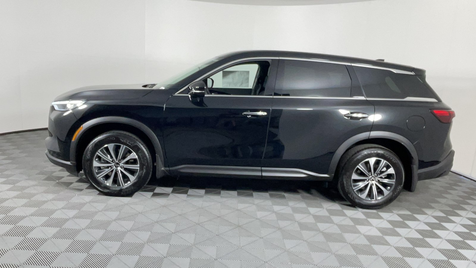 2024 INFINITI QX60 PURE 7