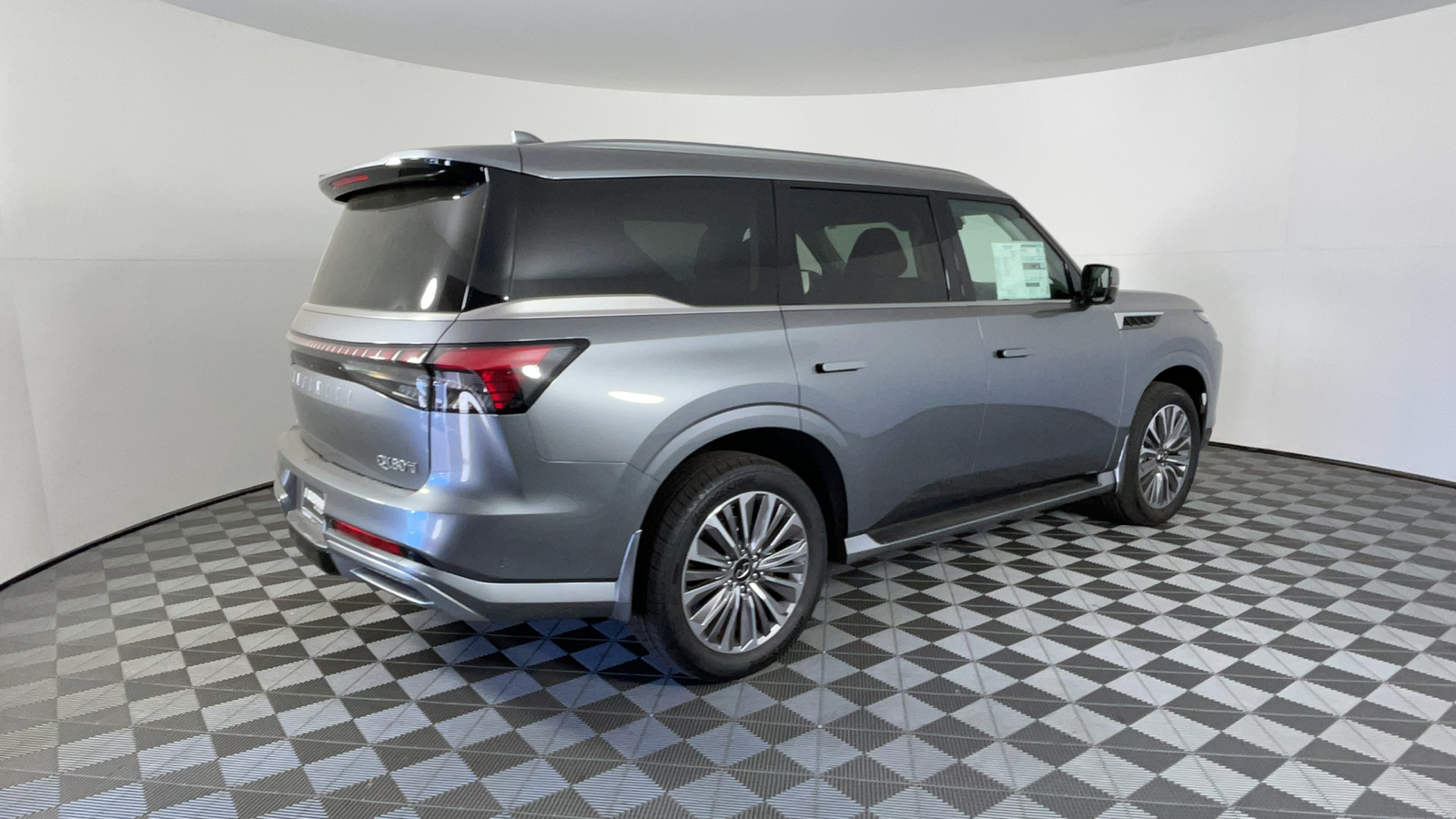 2025 INFINITI QX80 Sensory 4