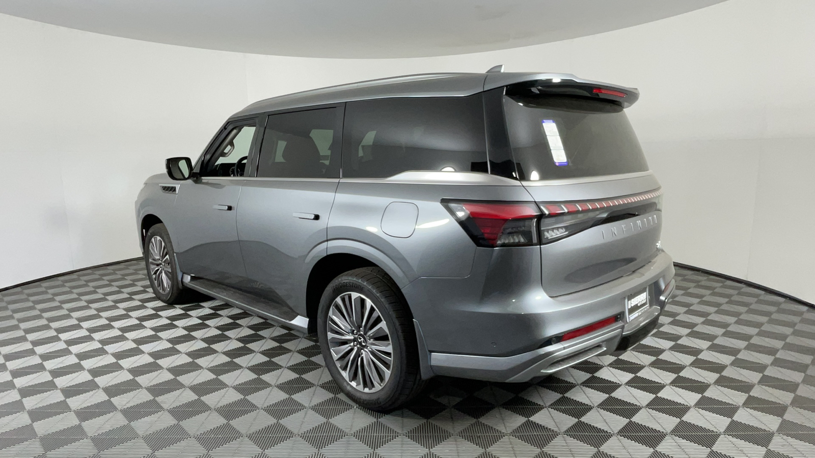 2025 INFINITI QX80 Sensory 6