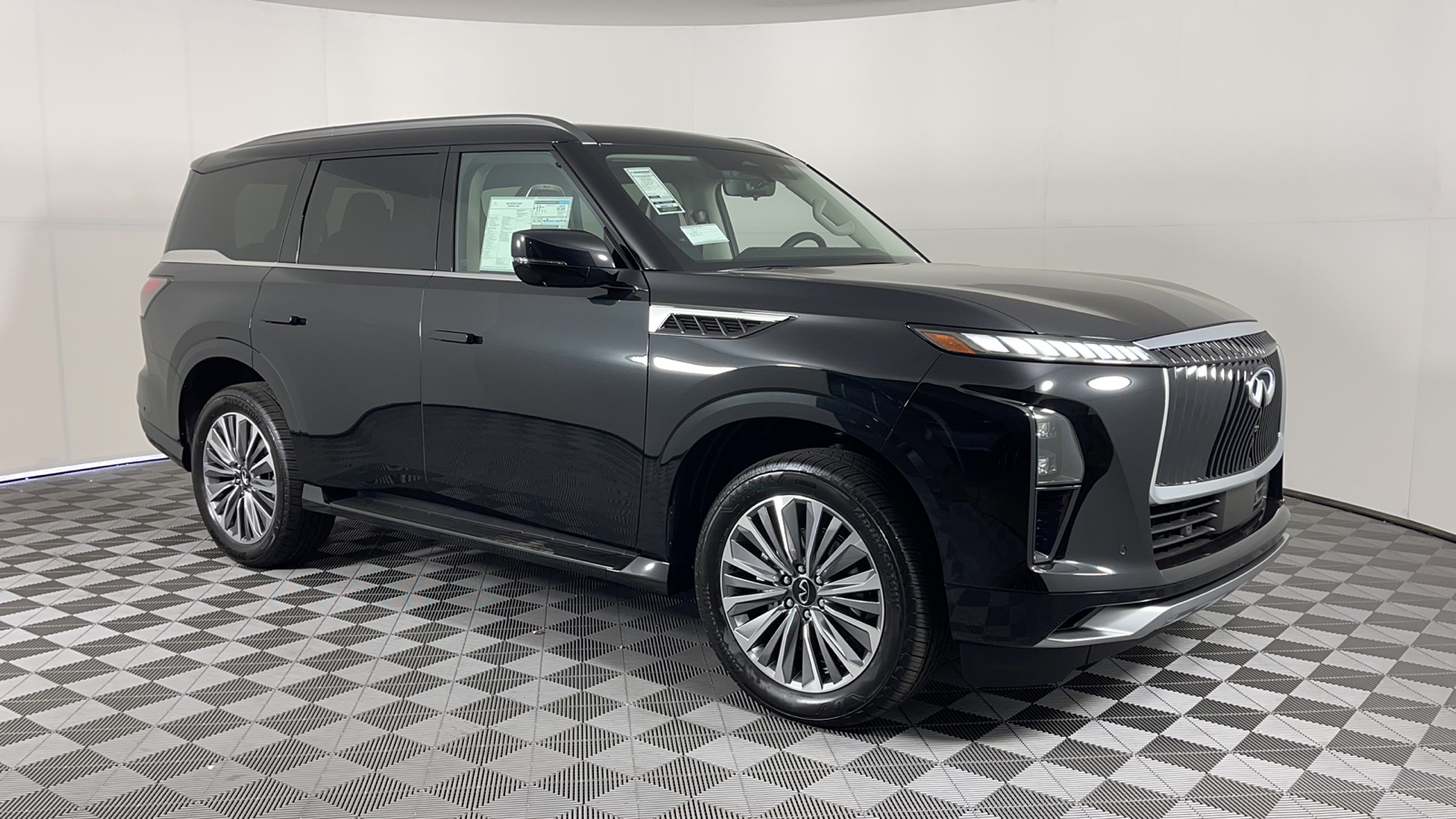 2025 INFINITI QX80 Sensory 2