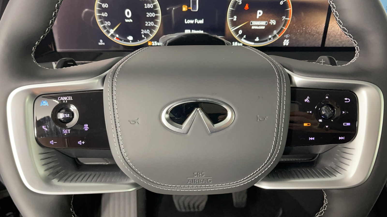 2025 INFINITI QX80 Sensory 22