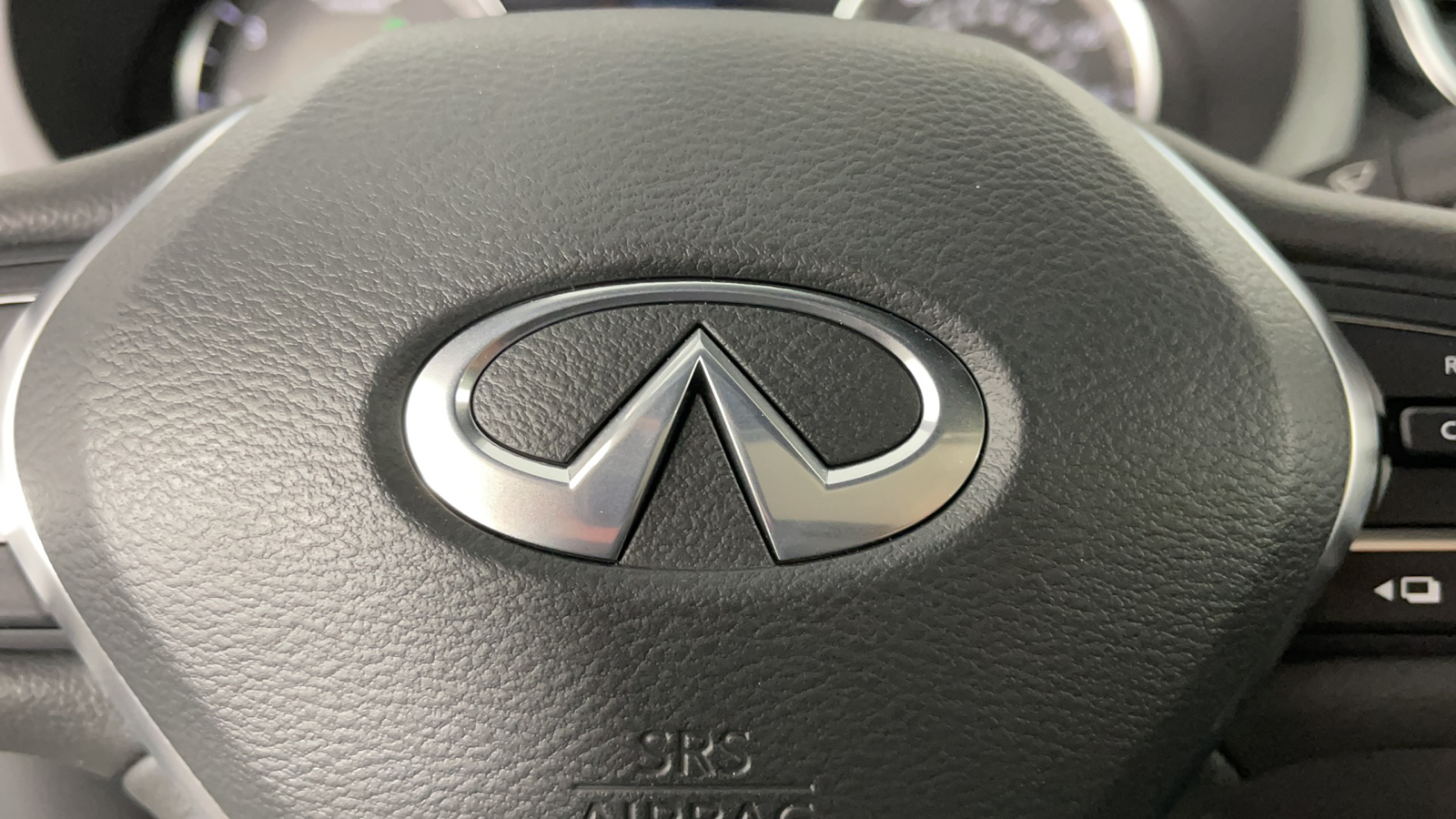 2025 INFINITI QX55 ESSENTIAL 26