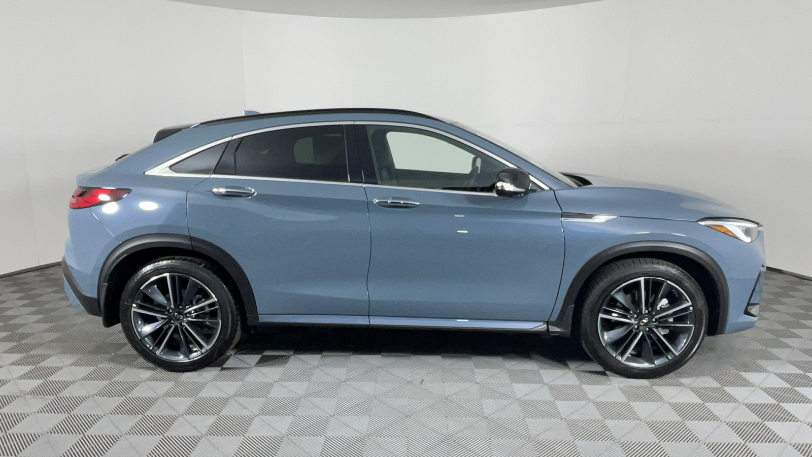 2025 INFINITI QX55 SENSORY 3