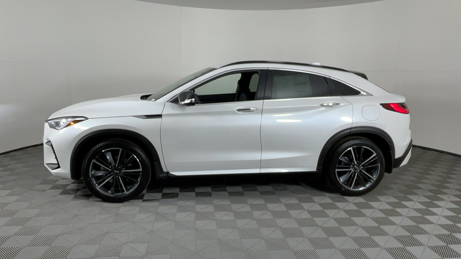 2025 INFINITI QX55 ESSENTIAL 7