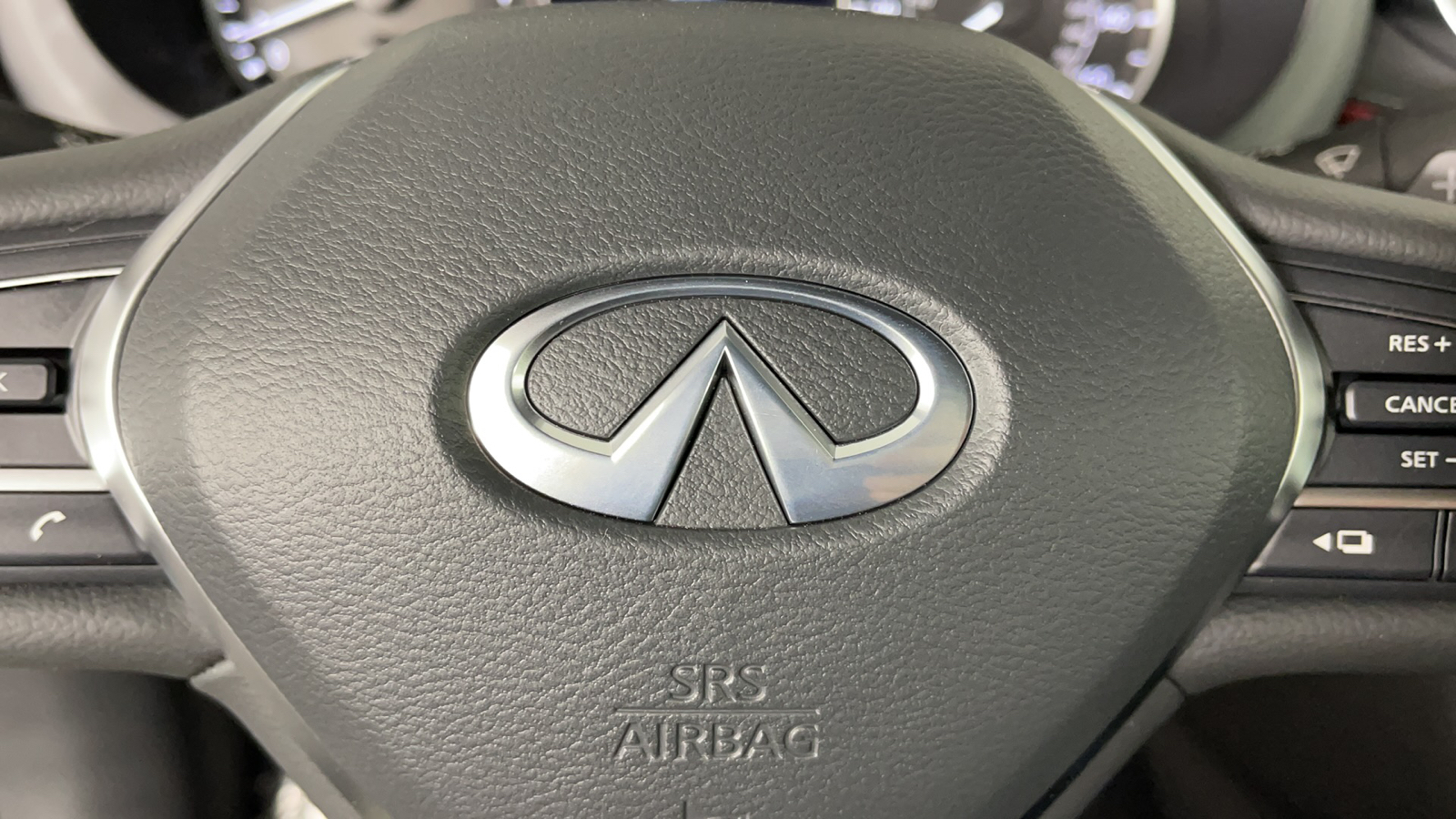 2025 INFINITI QX50 SPORT 26