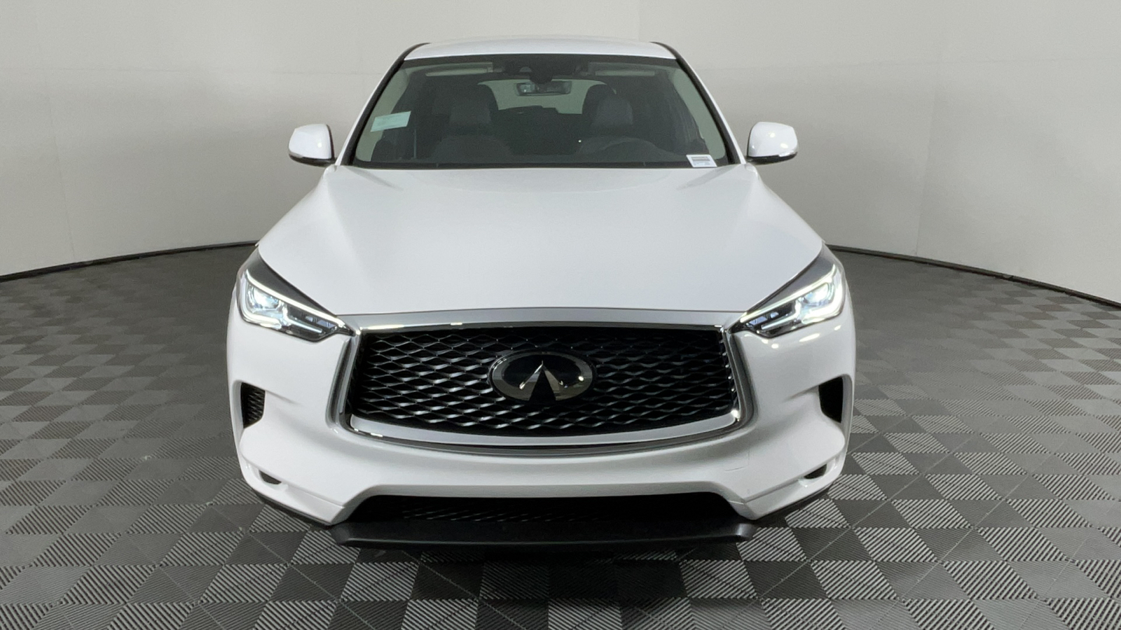 2025 INFINITI QX50 PURE 9