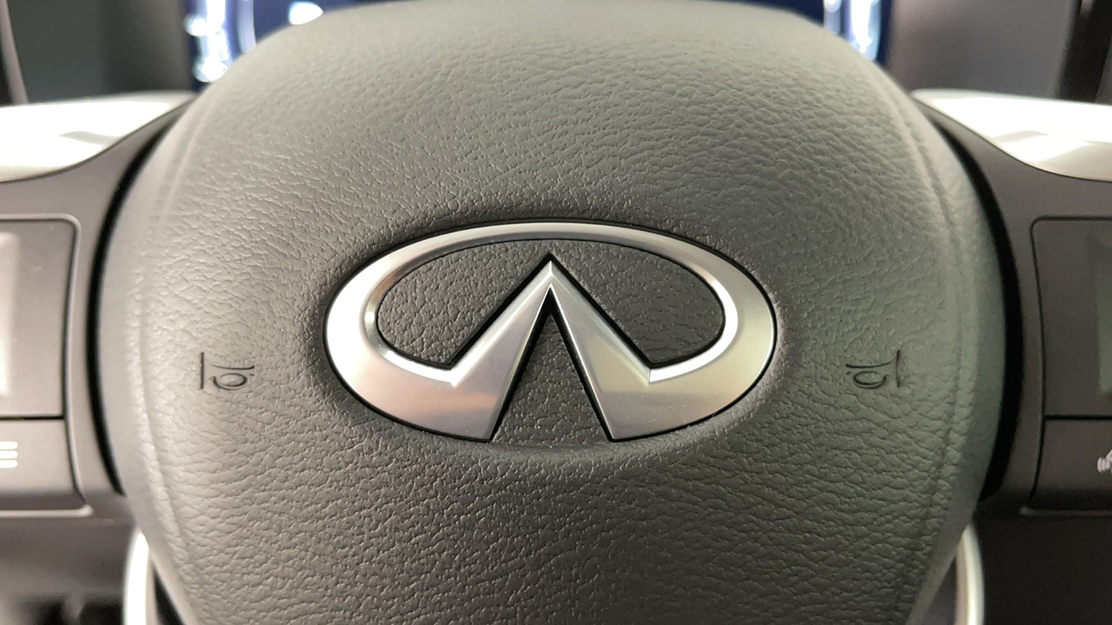 2025 INFINITI QX60 LUXE 26