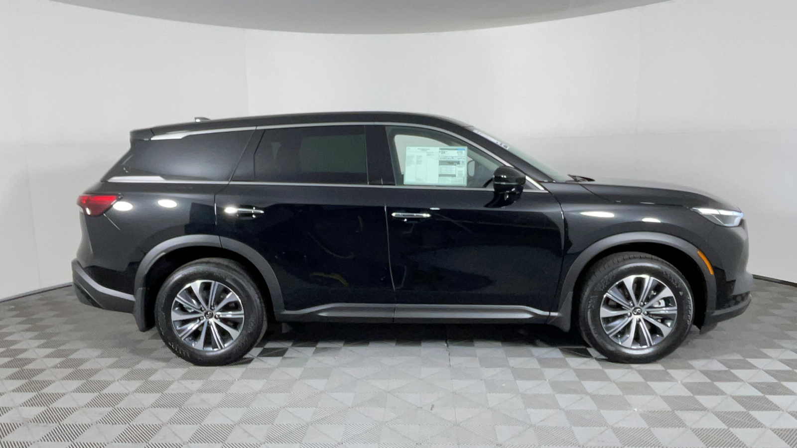 2025 INFINITI QX60 PURE 3