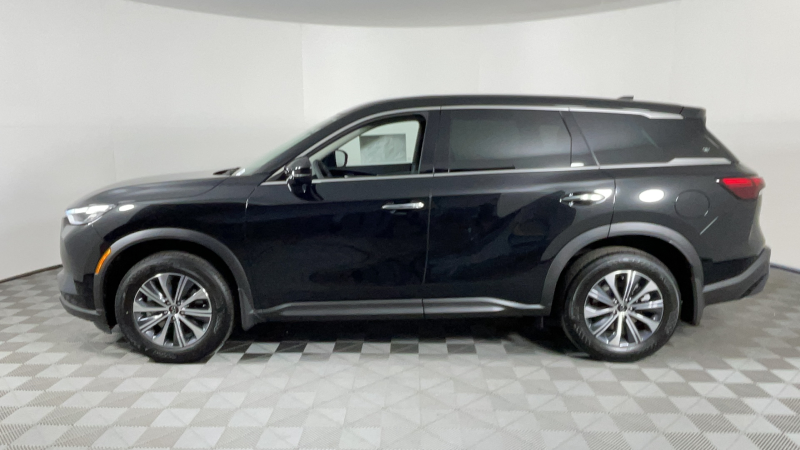 2025 INFINITI QX60 PURE 7