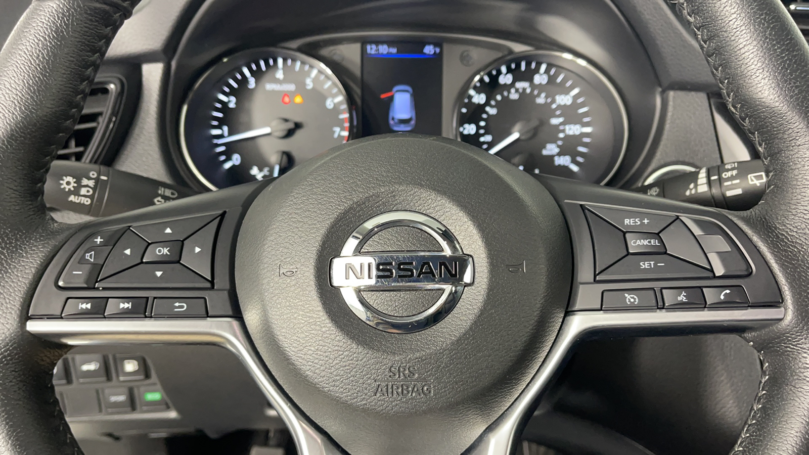 2020 Nissan Rogue SV 24