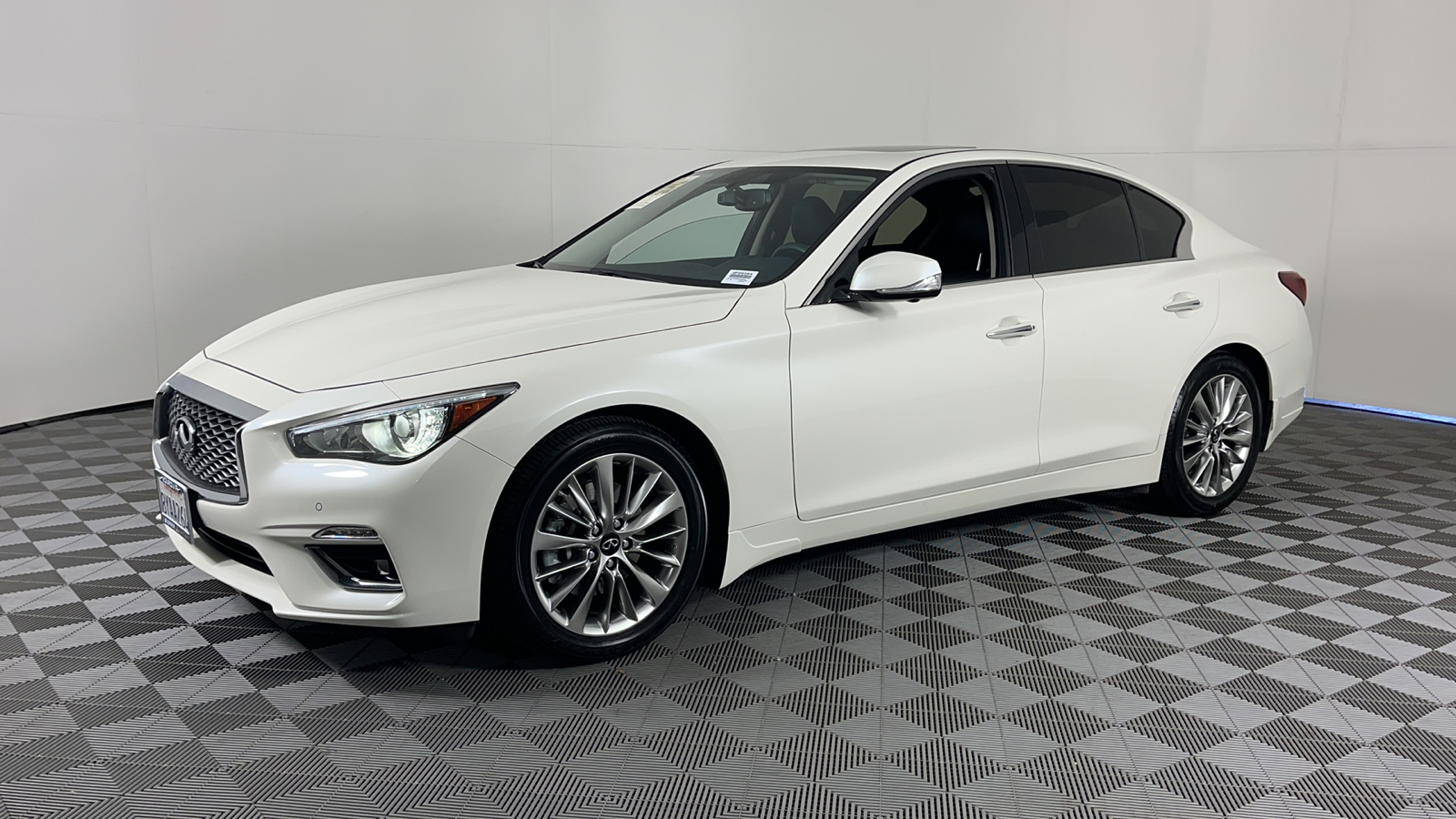 2021 INFINITI Q50 3.0t LUXE 2