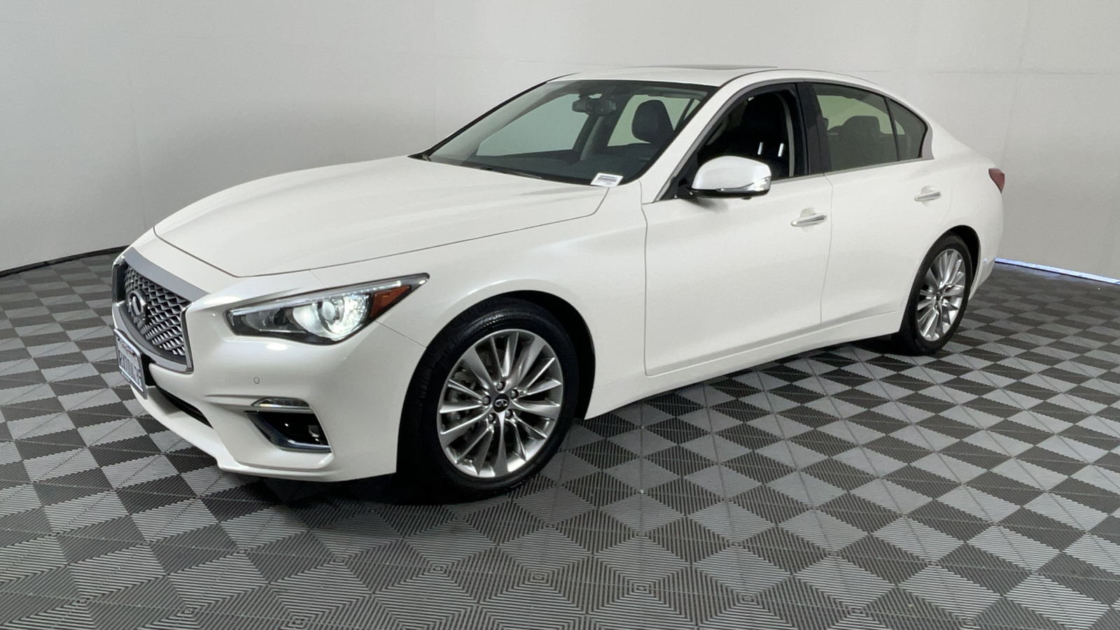 2021 INFINITI Q50 3.0t LUXE 8