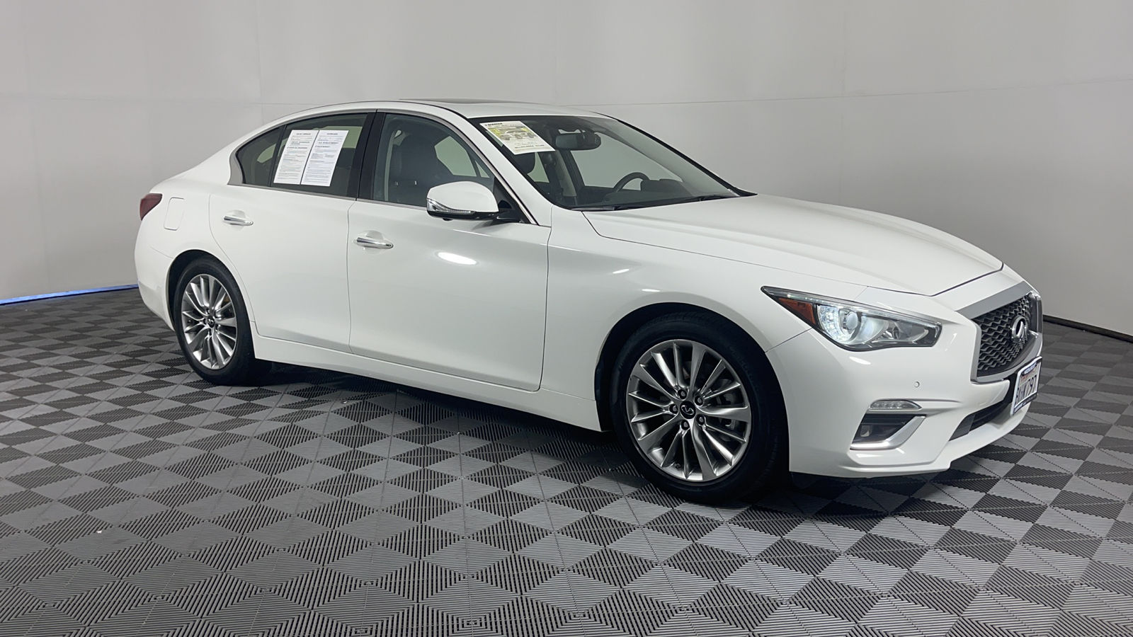 2021 INFINITI Q50 3.0t LUXE 1