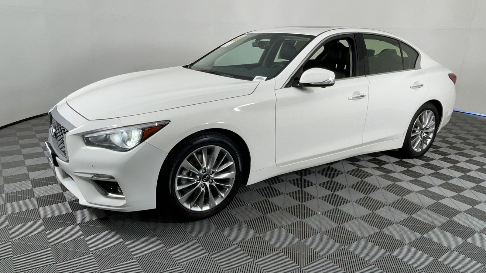 2021 INFINITI Q50 3.0t LUXE 8