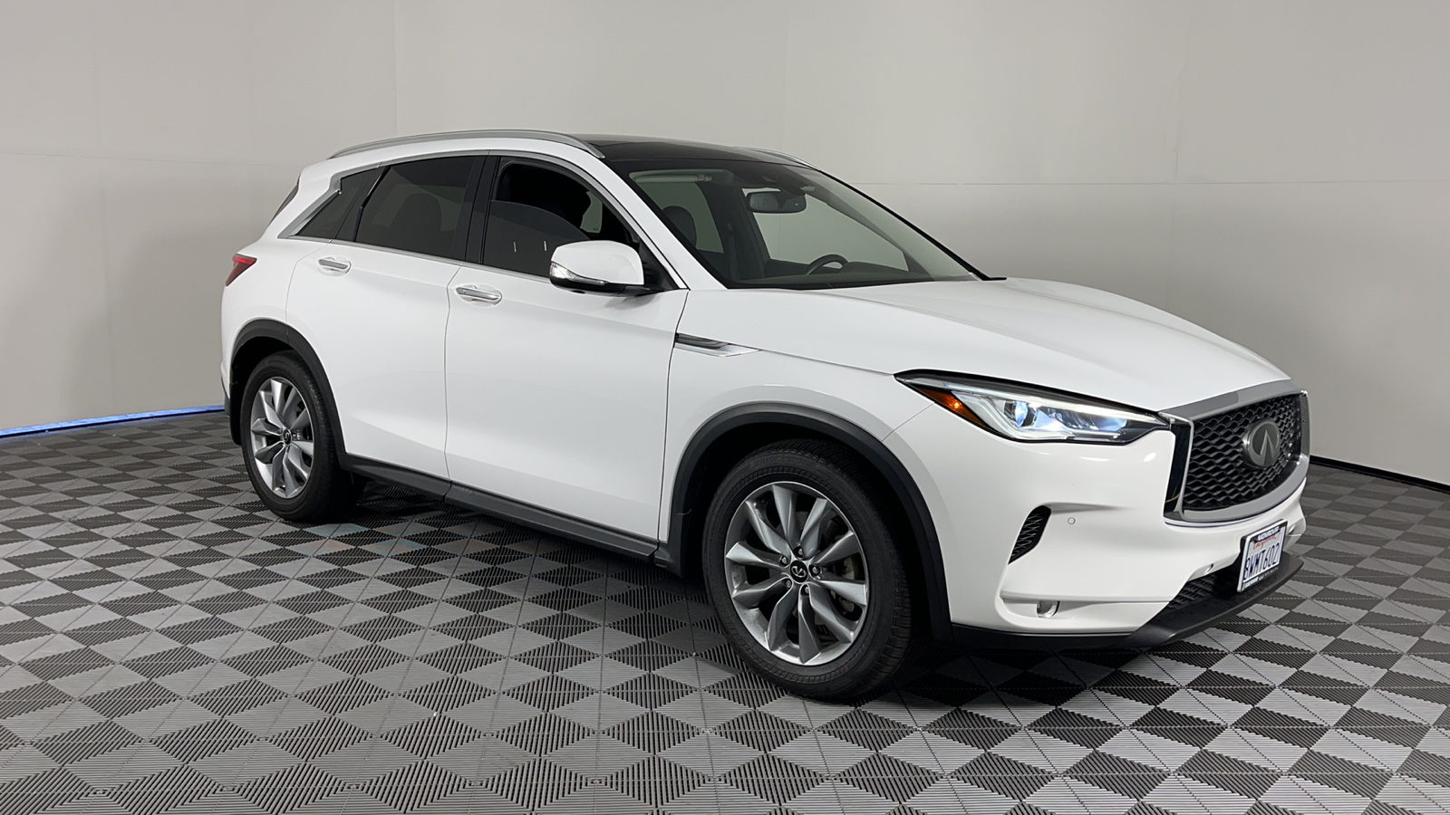 2021 INFINITI QX50 ESSENTIAL 2