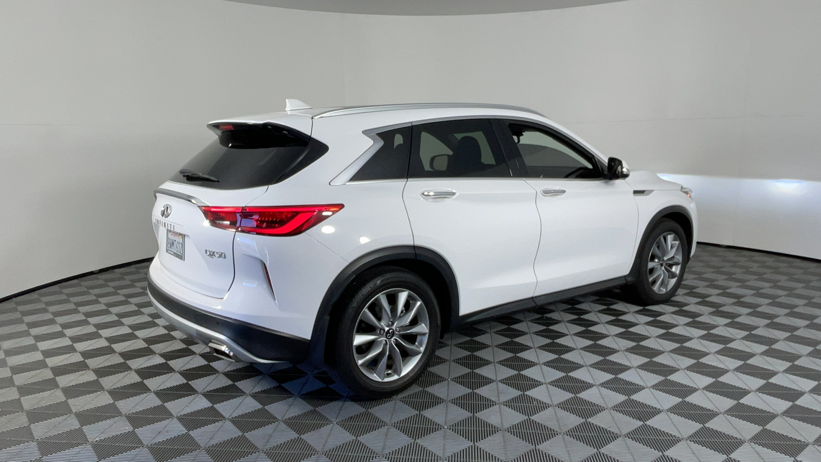 2021 INFINITI QX50 ESSENTIAL 4