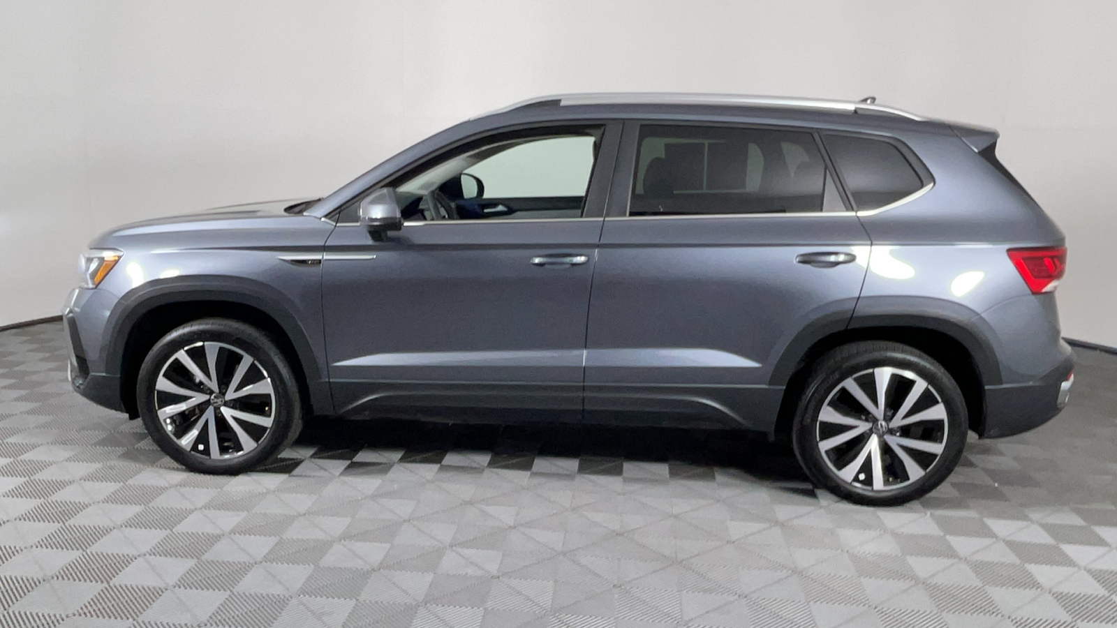 2024 Volkswagen Taos 1.5T SE 7