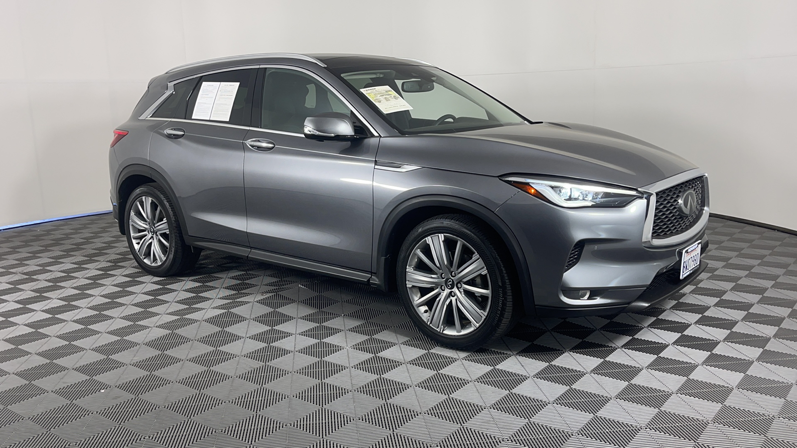 2021 INFINITI QX50 Sensory 1