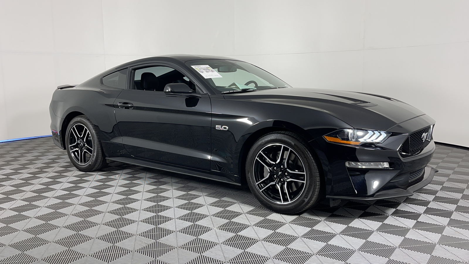 2019 Ford Mustang GT 1