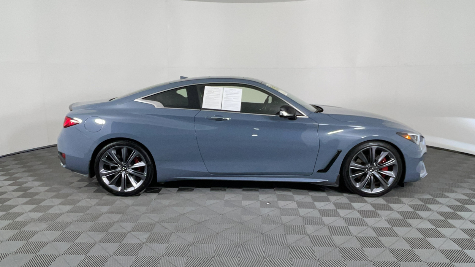 2022 INFINITI Q60 Red Sport 400 3