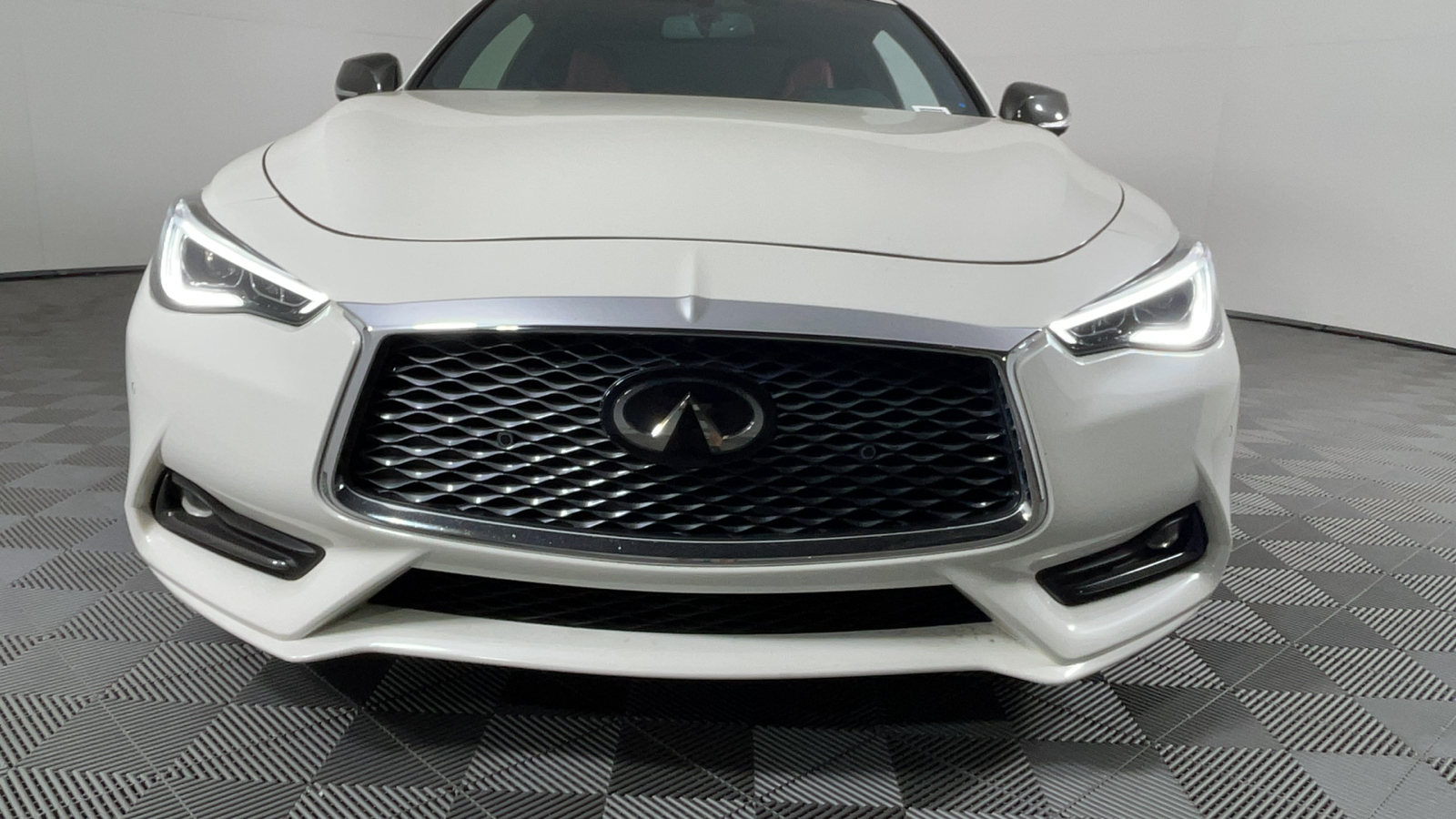 2019 INFINITI Q60 Red Sport 400 10