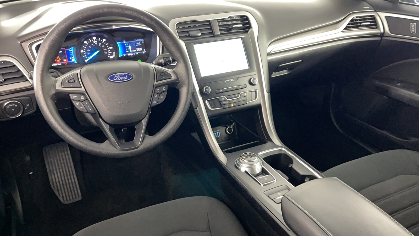 2020 Ford Fusion Hybrid SE 15