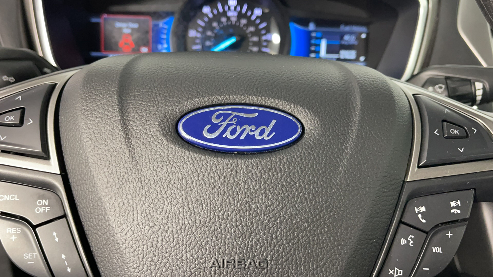 2020 Ford Fusion Hybrid SE 26