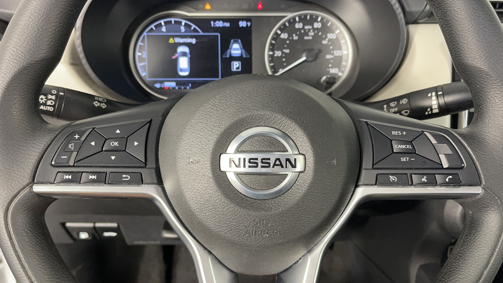 2021 Nissan Versa 1.6 SV 23