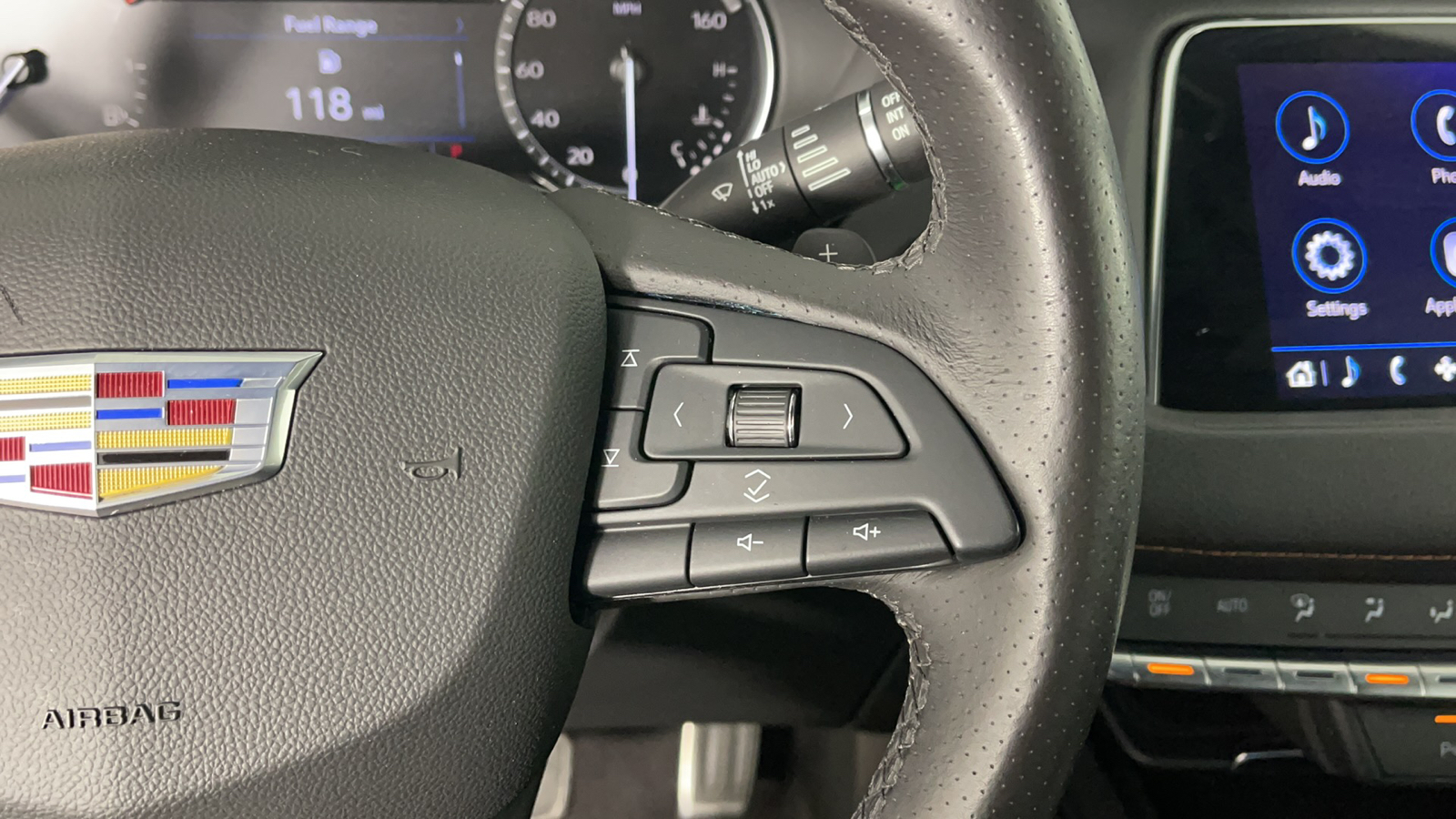 2019 Cadillac XT4 Sport 25
