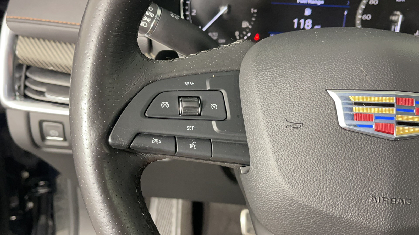 2019 Cadillac XT4 Sport 27