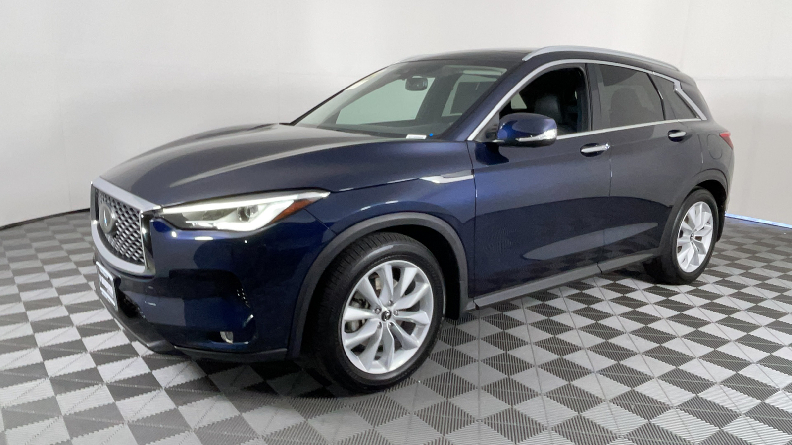 2019 INFINITI QX50 ESSENTIAL 8