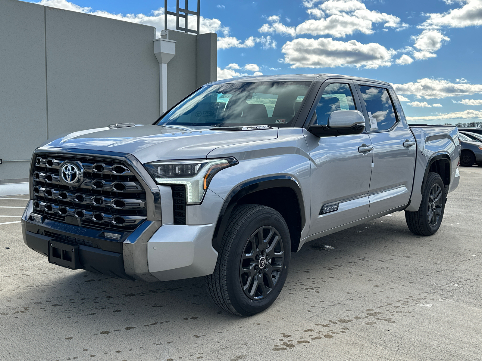 2024 Toyota Tundra Hybrid Platinum 2