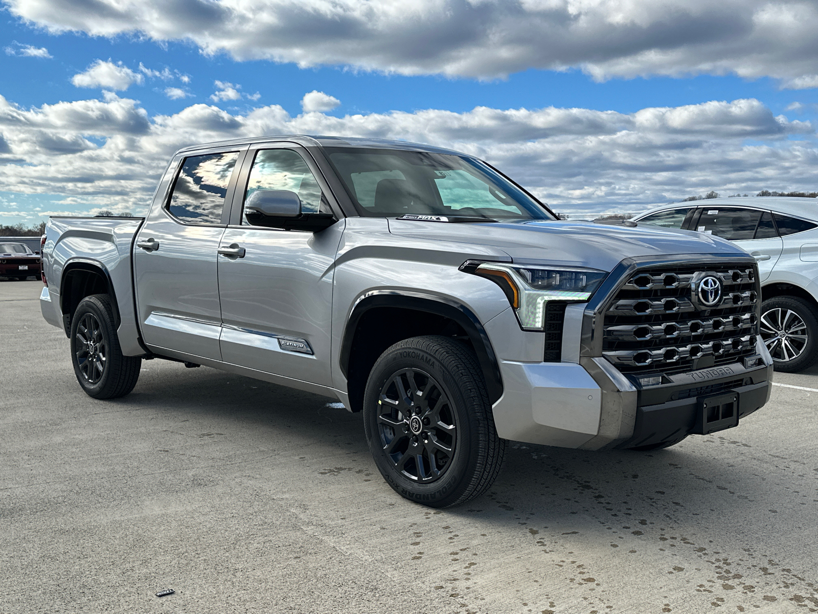 2024 Toyota Tundra Hybrid Platinum 27