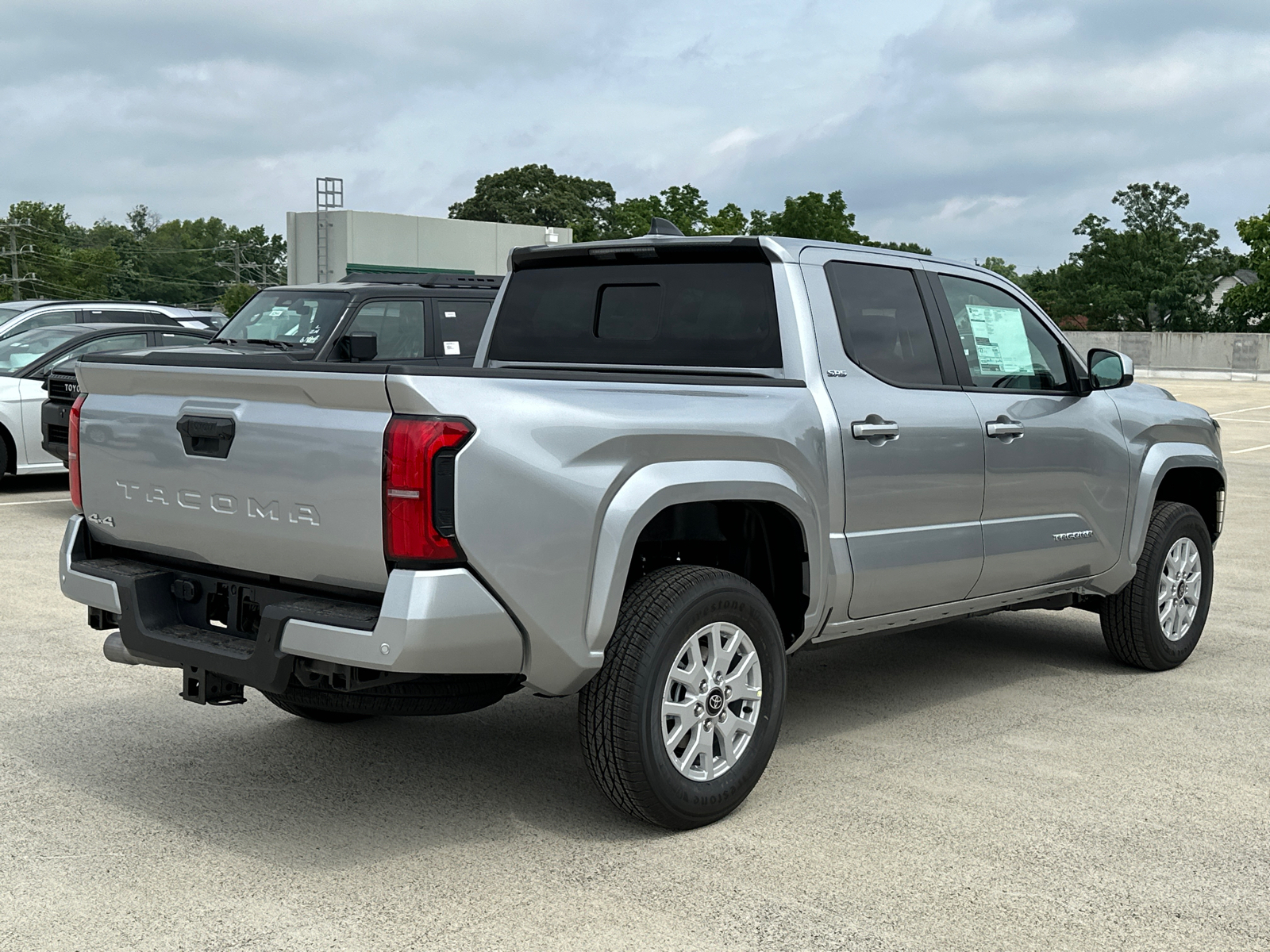 2024 Toyota Tacoma SR5 3