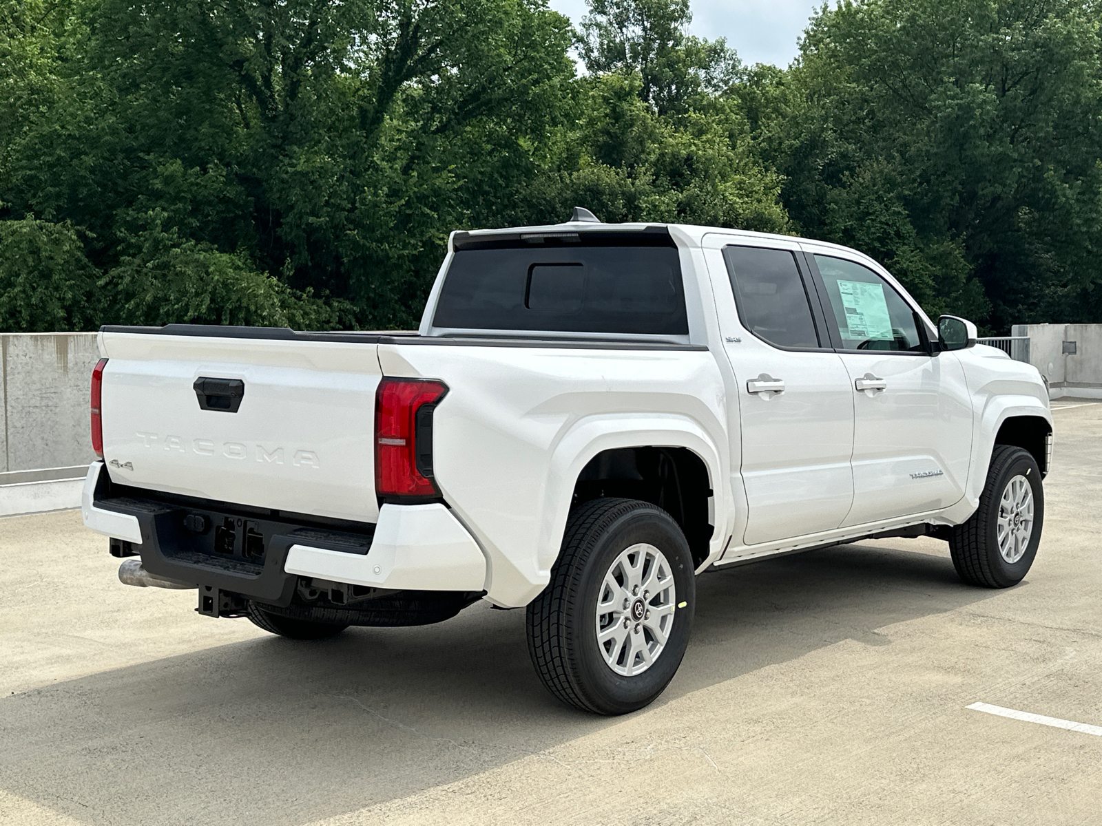 2024 Toyota Tacoma SR5 3