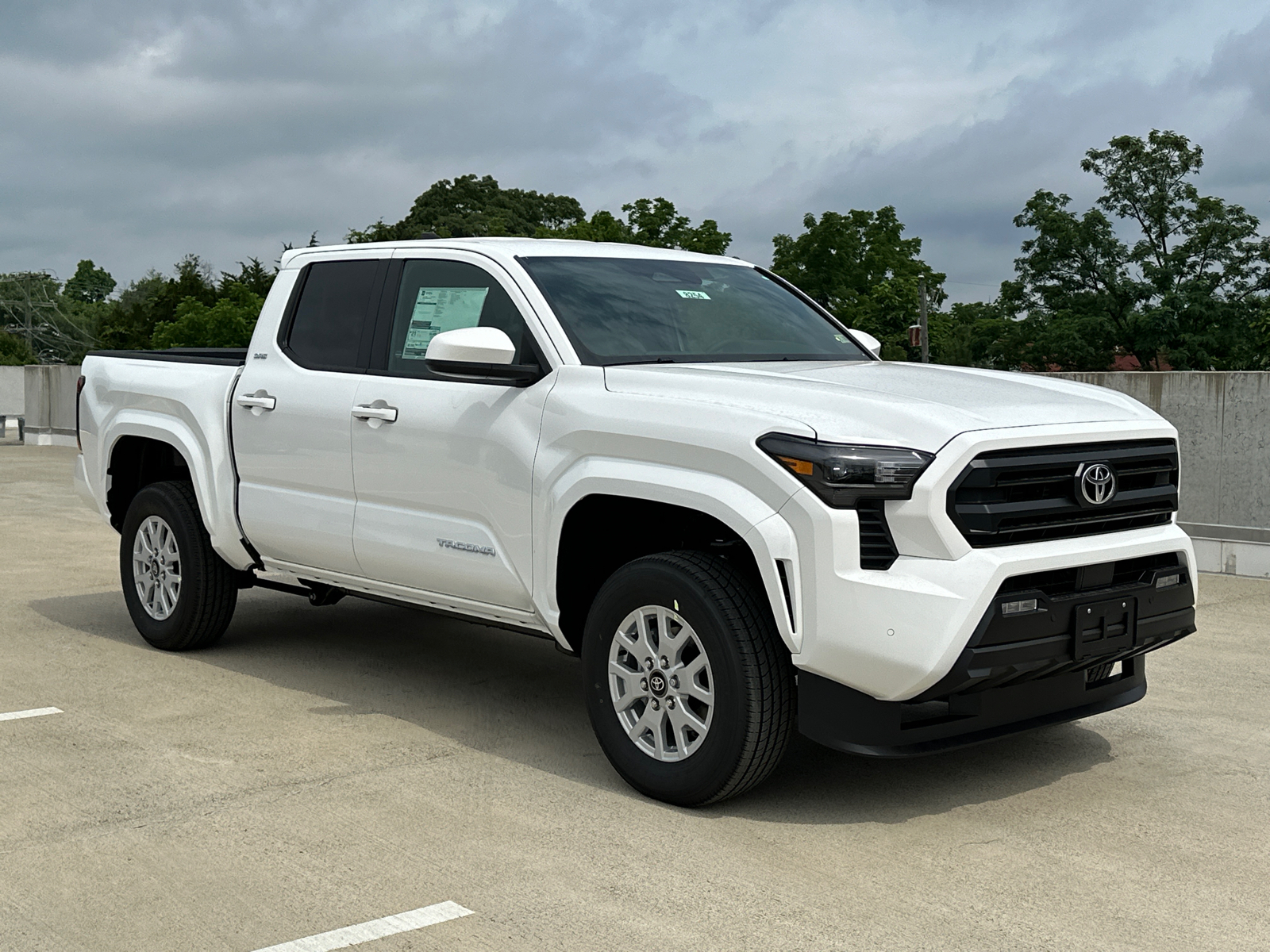 2024 Toyota Tacoma SR5 26