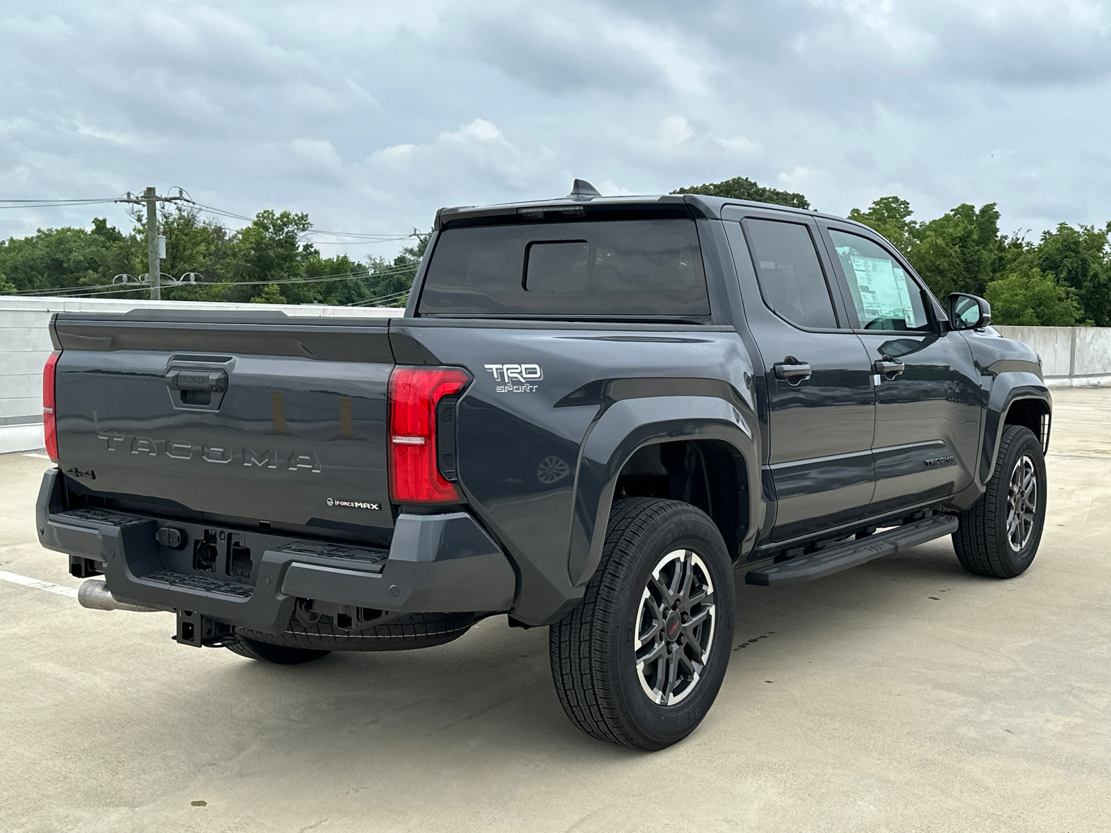 2024 Toyota Tacoma Hybrid TRD Sport 3