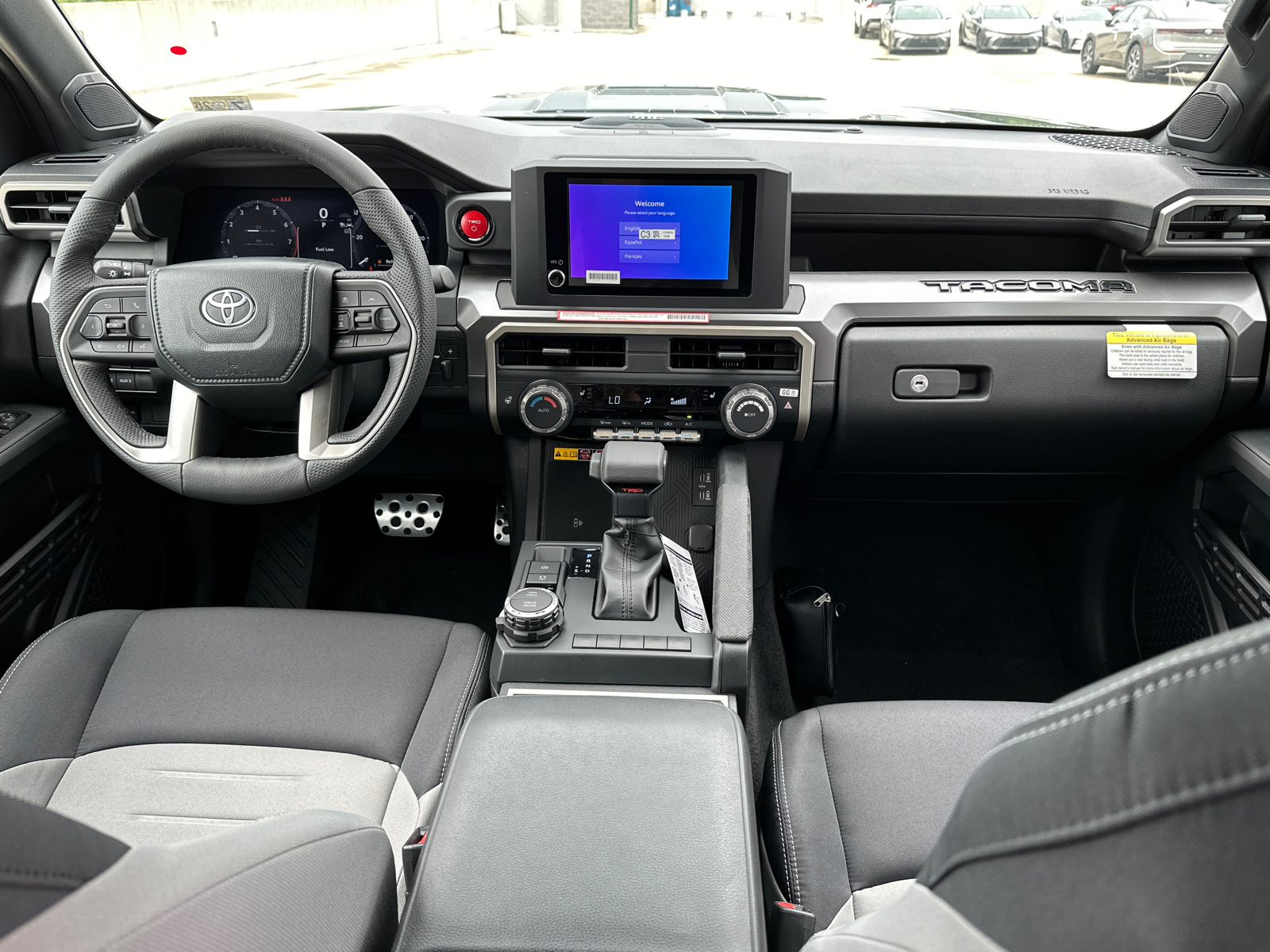 2024 Toyota Tacoma Hybrid TRD Sport 9