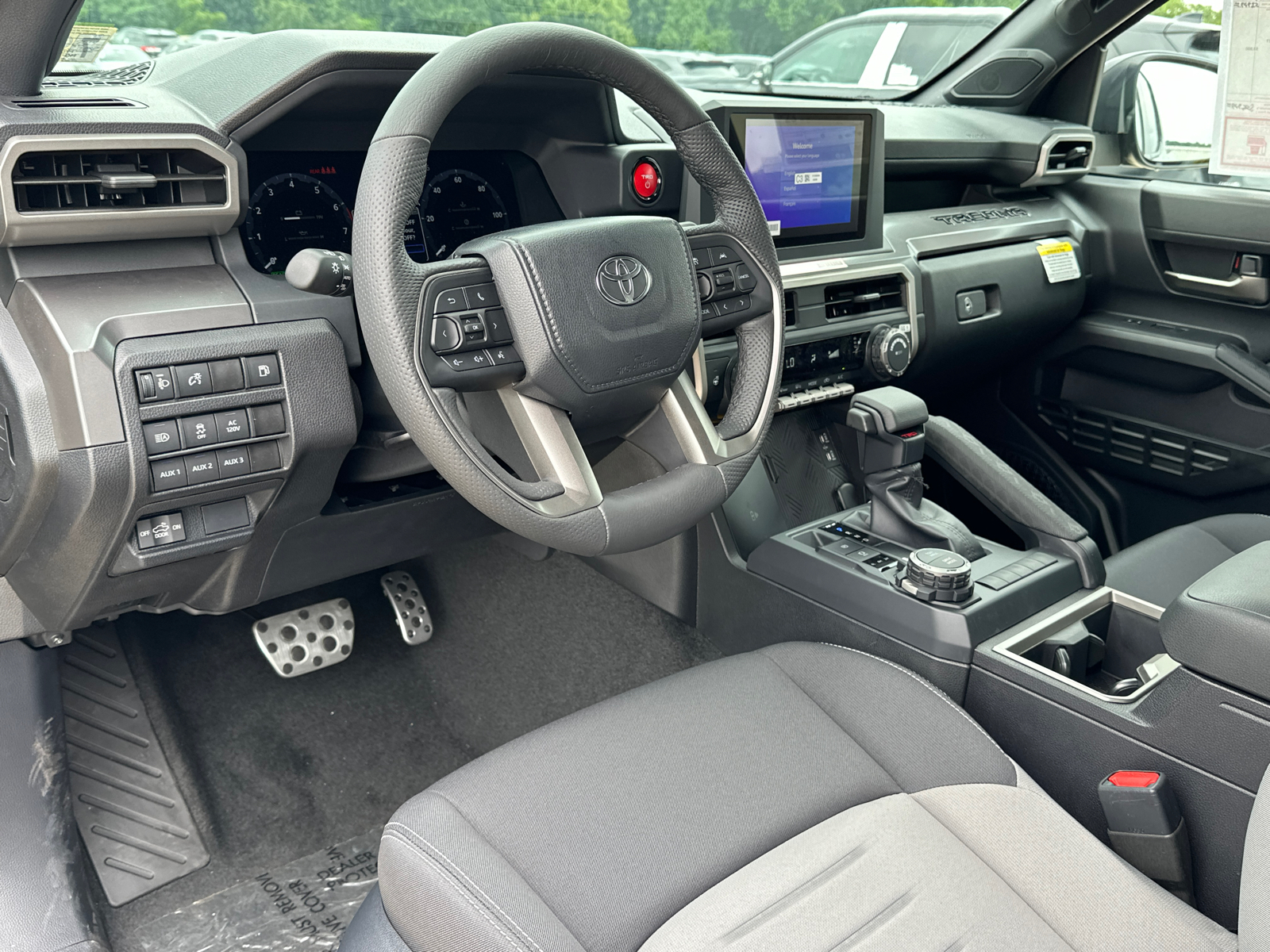 2024 Toyota Tacoma Hybrid TRD Sport 11