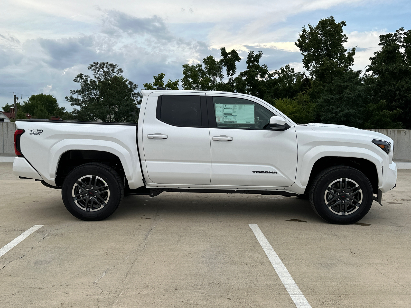 2024 Toyota Tacoma TRD Sport 2