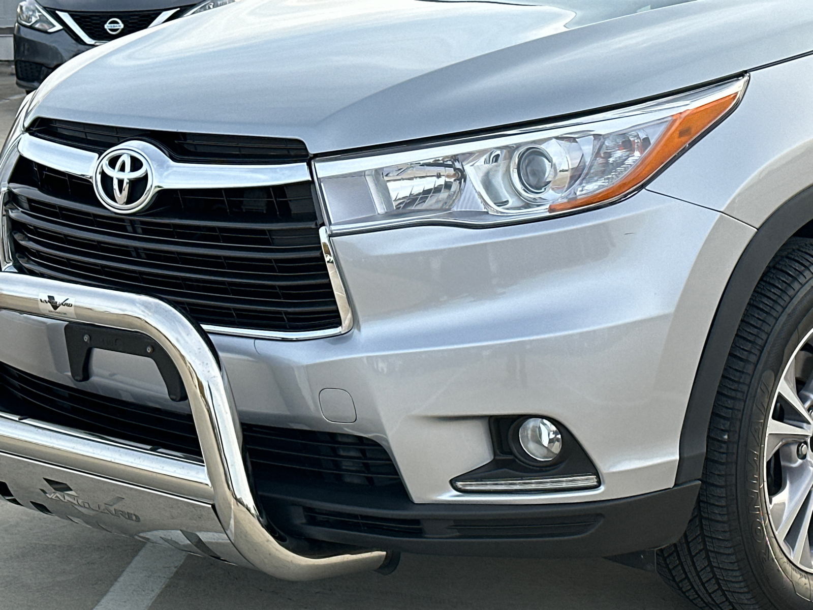 2016 Toyota Highlander LE Plus V6 4