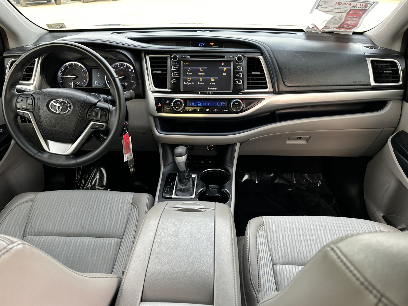 2016 Toyota Highlander LE Plus V6 16