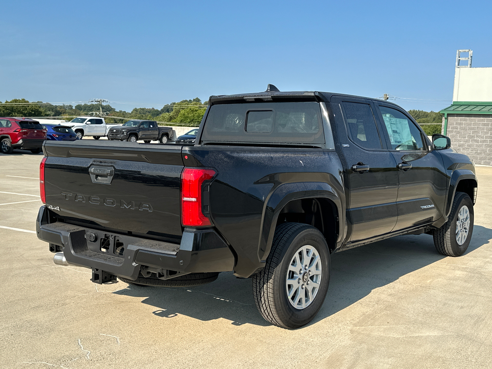 2024 Toyota Tacoma SR5 3