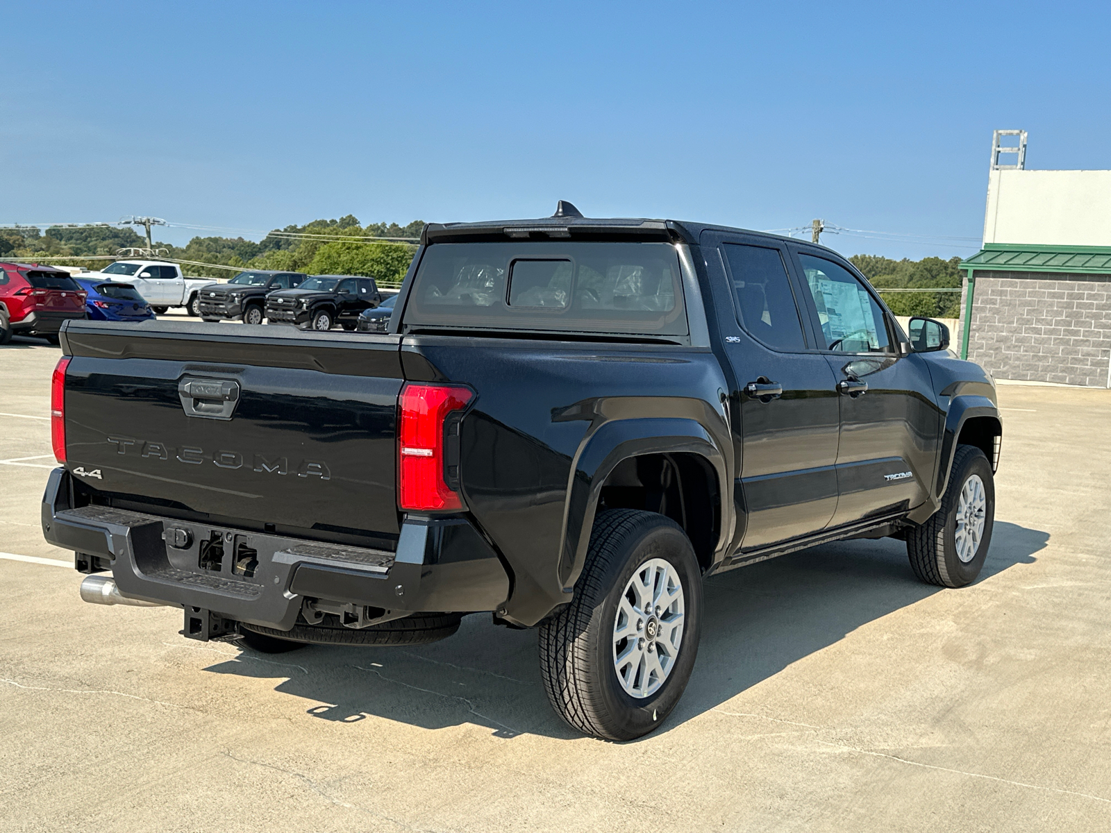 2024 Toyota Tacoma SR5 3