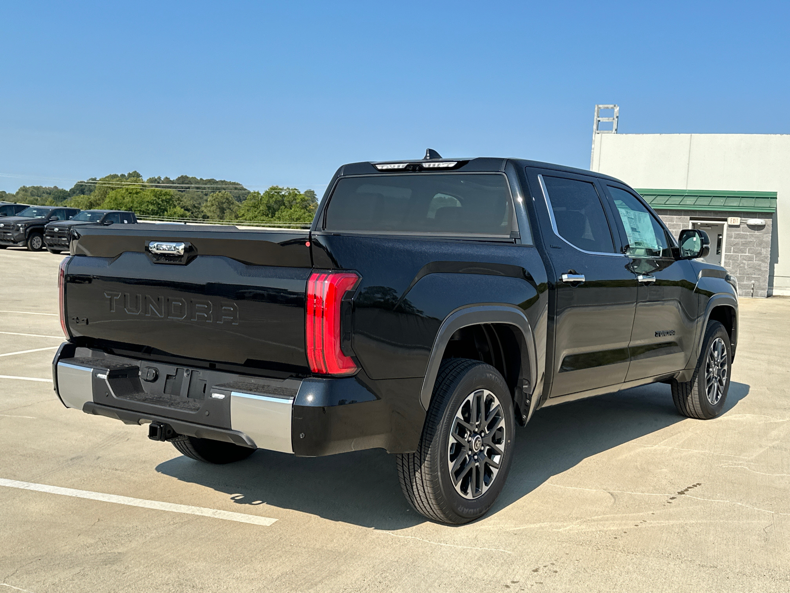 2024 Toyota Tundra Limited 3