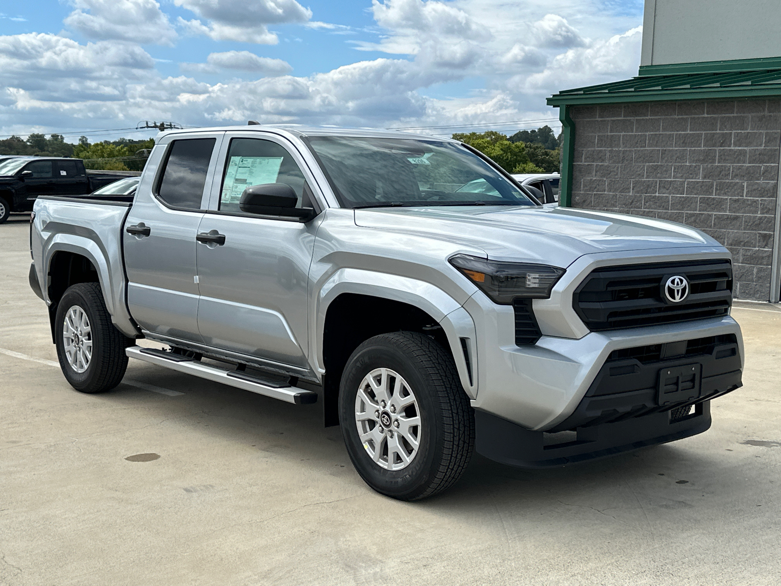 2024 Toyota Tacoma SR 27