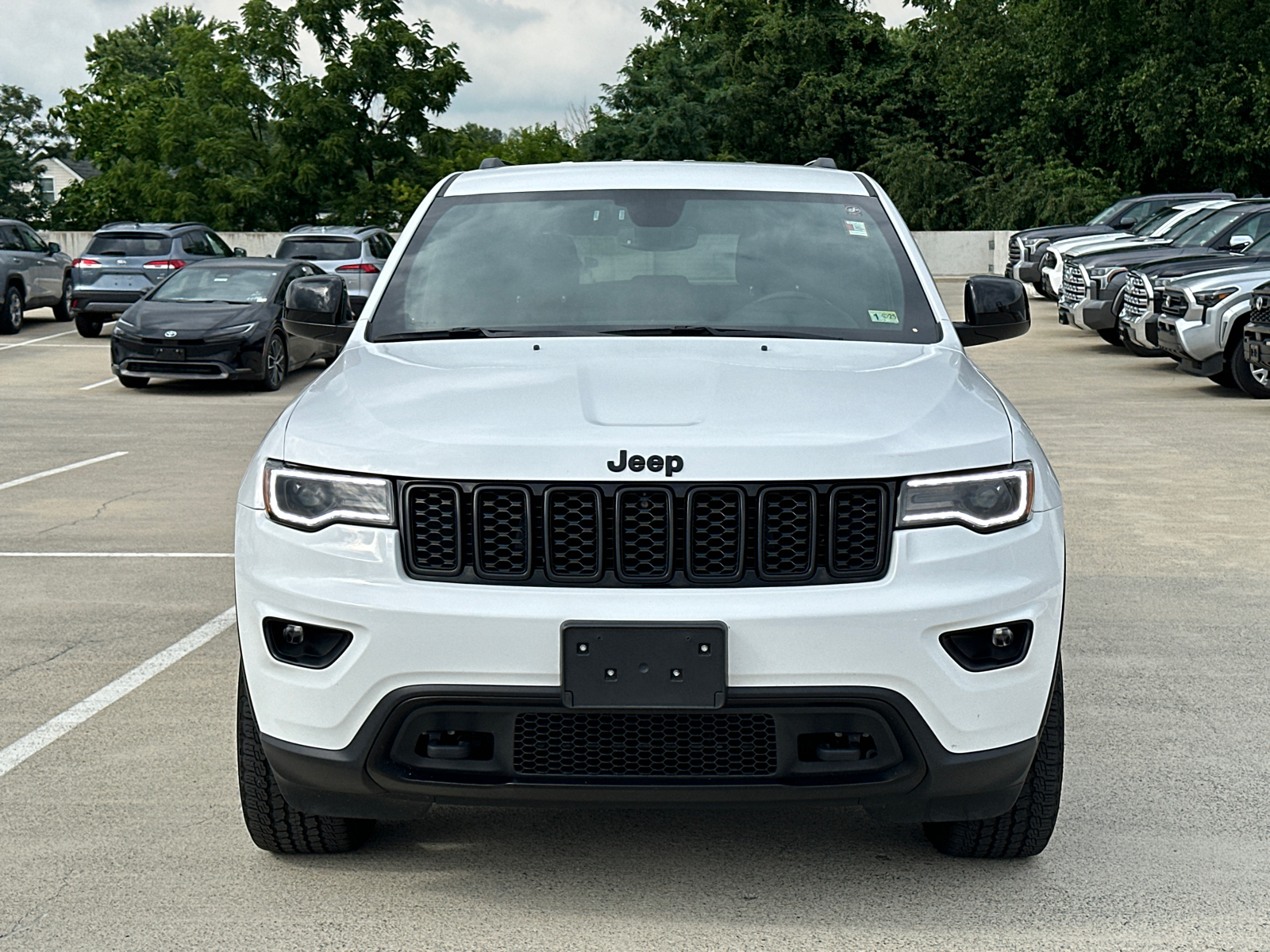 2021 Jeep Grand Cherokee Freedom Edition 2