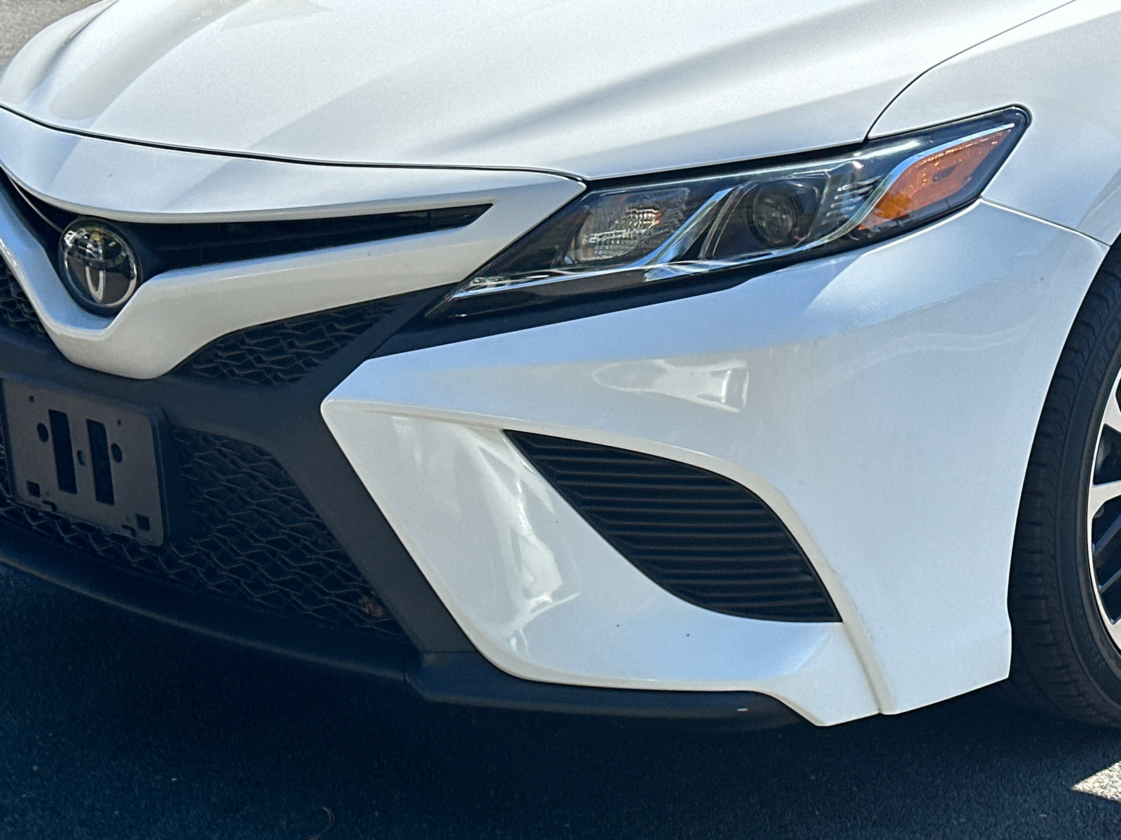 2019 Toyota Camry SE 4