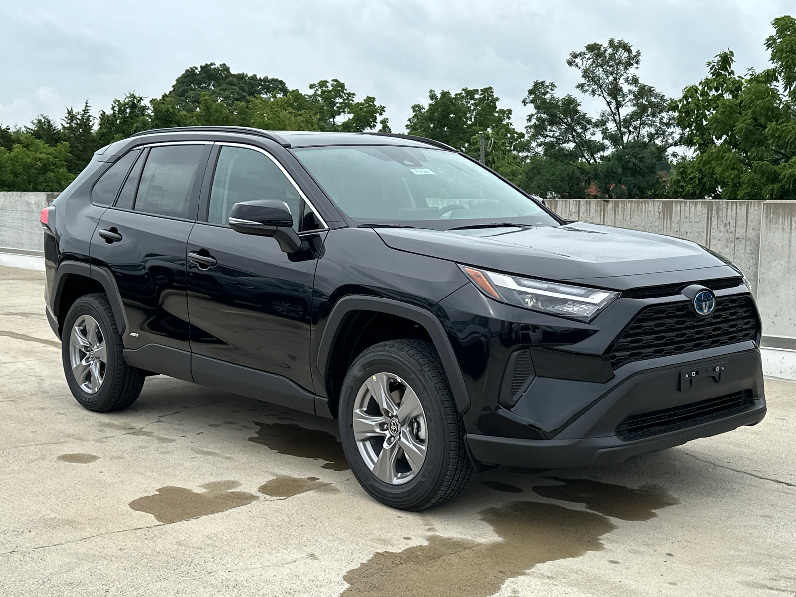 2024 Toyota RAV4 Hybrid  27